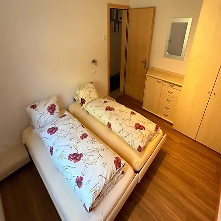 Aelpi Retreat By Grund