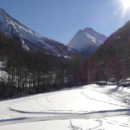 شقة Aelpi Retreat By Grund ساس-غروند