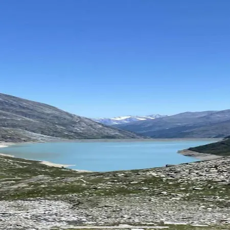 Aelpi Retreat By Grund *