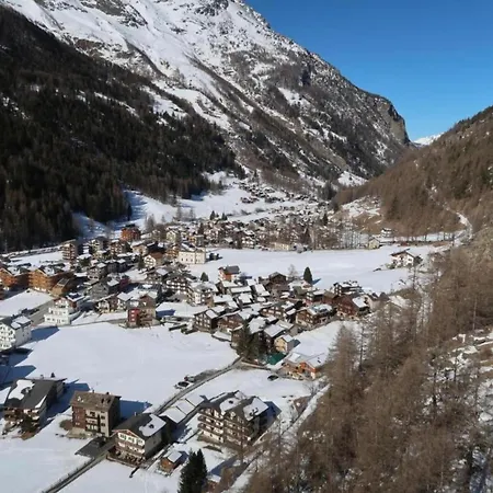 Aelpi Retreat By Grund شقة